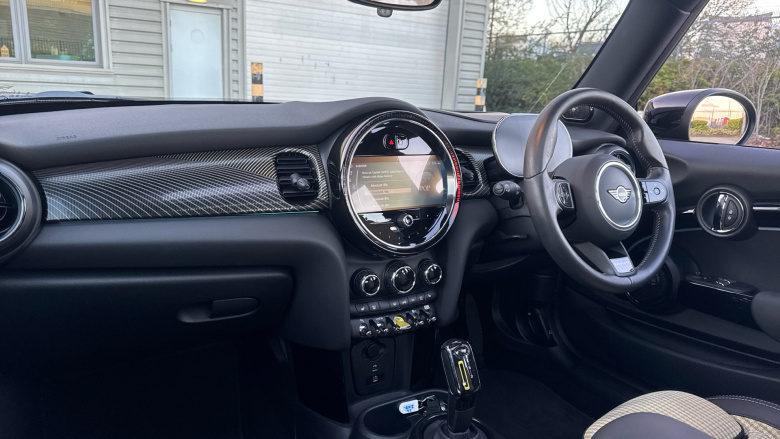 MINI Hatchback 135kW Cooper S Resolute Edition 33kWh 3dr Auto Electric Hatchback